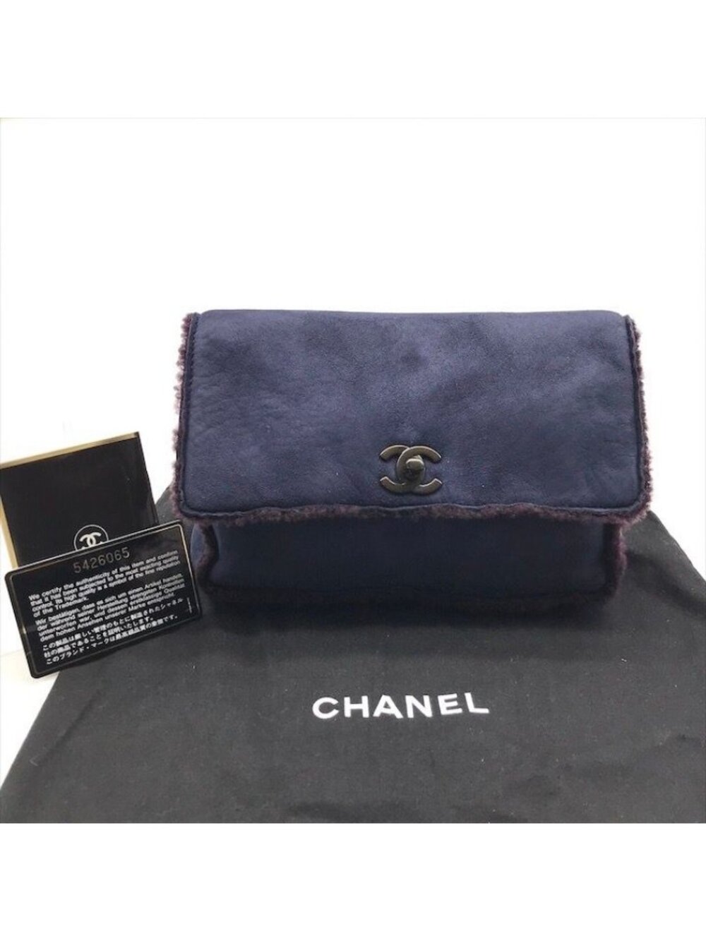 Chanel CC Logo Turnlock Mouton Hand Clutch Navy - Picture 1 of 10